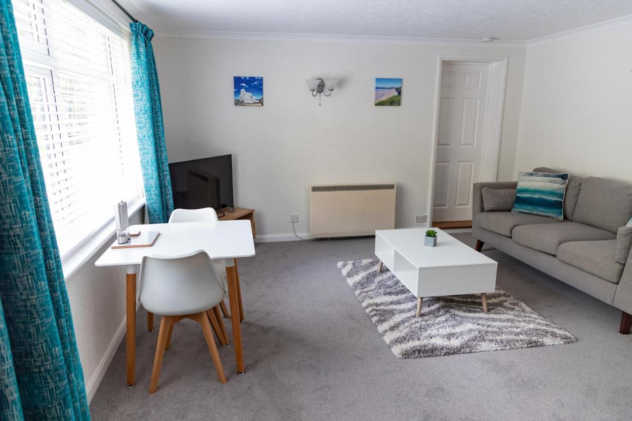 2 Chatsworth Riverscape Apartments - Peaceful Apartment In Great Location With Free Parking Overlooking The Gannel Just A Short Walk From Newquays Incredible Beaches And Local Amenities New Quay Esterno foto