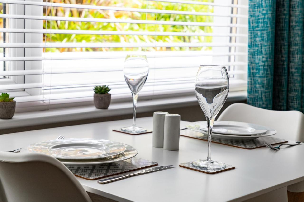 2 Chatsworth Riverscape Apartments - Peaceful Apartment In Great Location With Free Parking Overlooking The Gannel Just A Short Walk From Newquays Incredible Beaches And Local Amenities New Quay Esterno foto