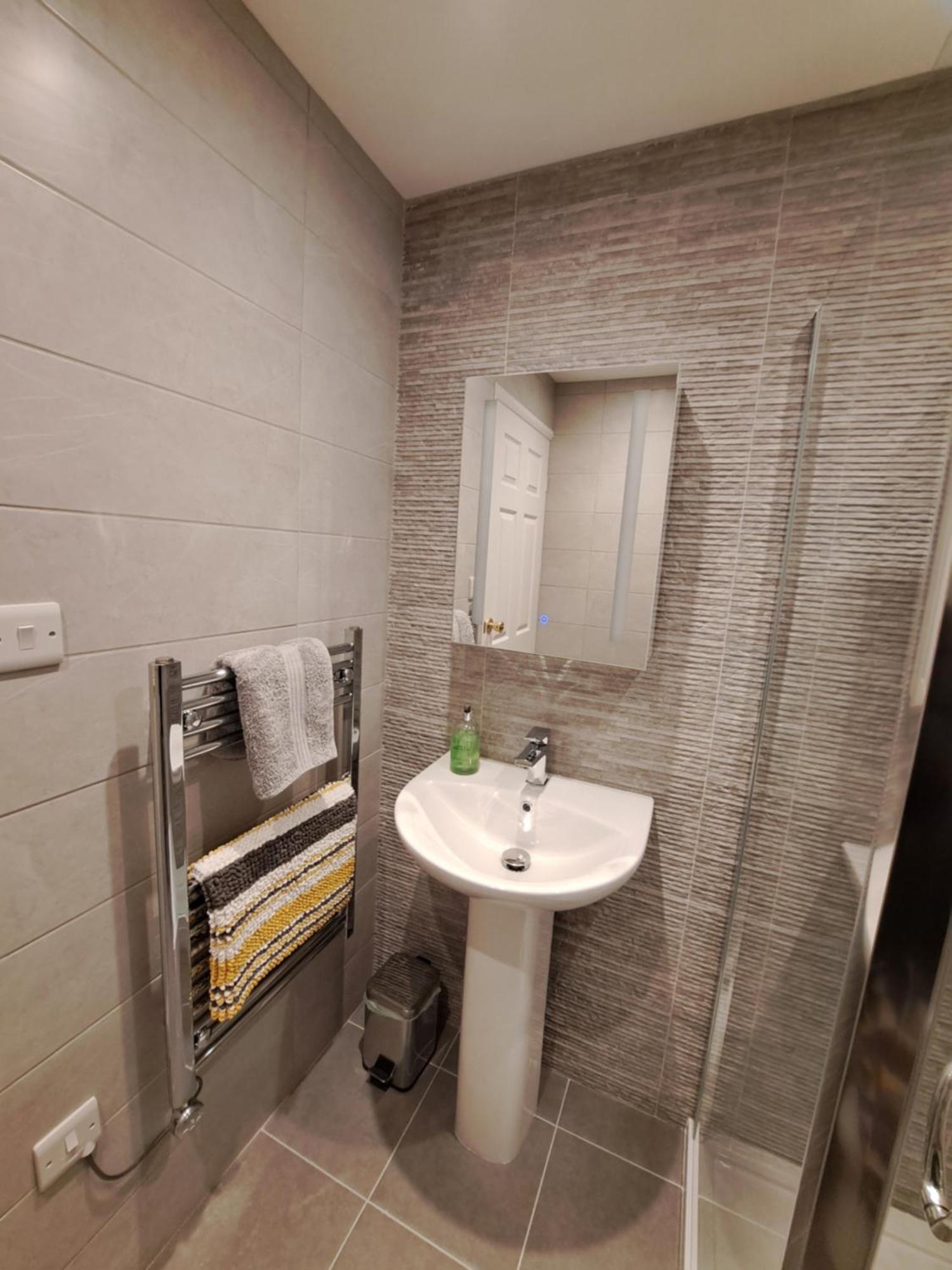 2 Chatsworth Riverscape Apartments - Peaceful Apartment In Great Location With Free Parking Overlooking The Gannel Just A Short Walk From Newquays Incredible Beaches And Local Amenities New Quay Esterno foto